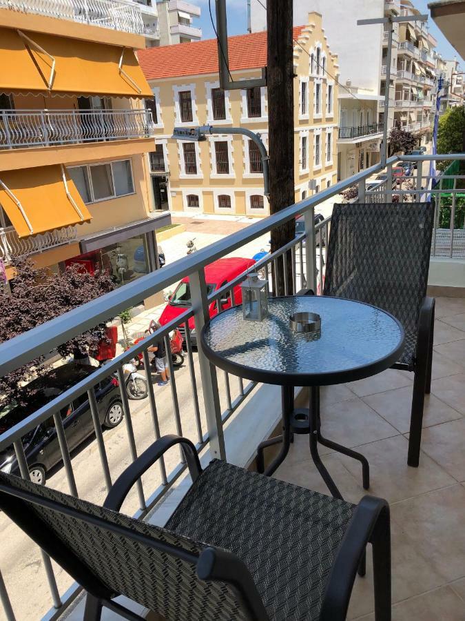 Yellow Fresh Apartment-City Center Александроуполис Экстерьер фото