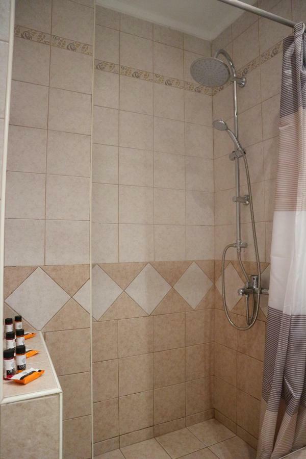 Yellow Fresh Apartment-City Center Александроуполис Экстерьер фото